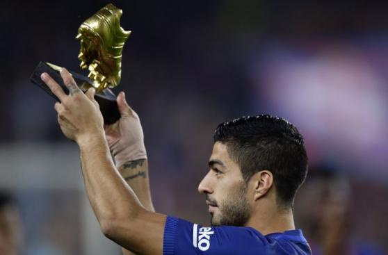 Luis Suárez: así presentó su Bota de Oro en el Camp Nou