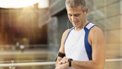 5 ejercicios que puedes practicar a partir de los 50