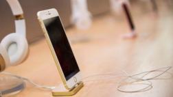 Mujer consigue 20 iPhone 7 de sus novios y se compra una casa