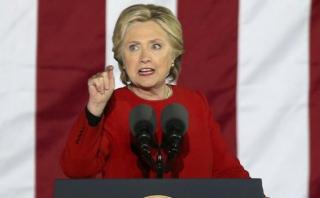 Hillary: "Trump es una bala perdida que pondrá todo en riesgo"