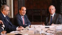 Gobierno pone límites a contratación de personal de confianza