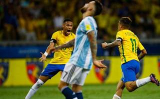 La frustración de Mariano Closs durante el partido con Brasil