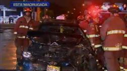Surquillo: vehículo volcó en Vía Expresa y dejó tres heridos