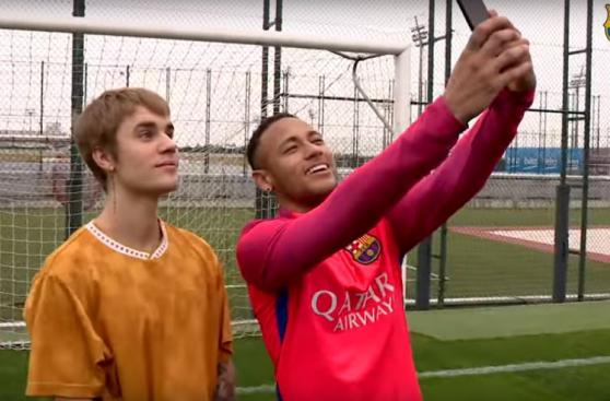 Barcelona: Justin Bieber vio prácticas y se divirtió con Neymar