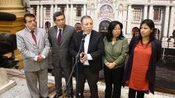 Frente Amplio critica que el Congreso condecore a Xi Jinping