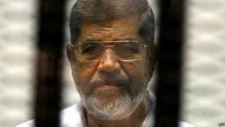 Egipto: Anulan cadena perpetua contra ex presidente Mursi