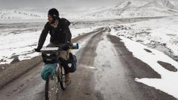 El argentino que ha recorrido más de 60 países en bicicleta