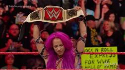 WWE Raw: revive las luchas del evento que coronó a Sasha Banks