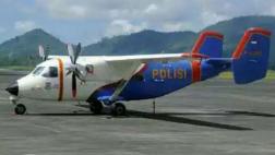 Indonesia: Avión cayó al mar con 12 pasajeros a bordo