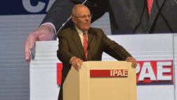 Voceros de bancadas evalúan discurso de PPK en CADE 2016