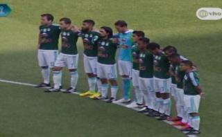 Cristal rindió homenaje al Chapecoense con camiseta verde
