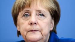 Merkel: "Estoy triste" por el resultado de referéndum en Italia