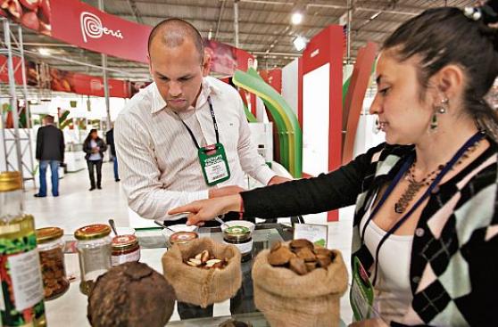 Perú abriría oficinas comerciales en Australia y Singapur