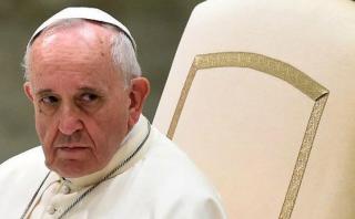 Vaticano renueva decreto que impide a homosexuales ser curas
