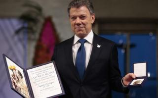 Santos recibe Nobel: "Colombia hace posible lo imposible"