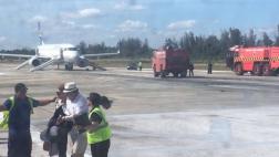Cuba: Pasajeros desalojan avión por presencia de humo en motor