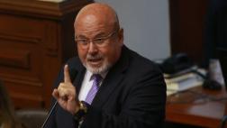 "No he presentado mi renuncia, no me la han pedido"