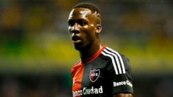 Luis Advíncula no seguiría en Newell's Old Boys, según prensa