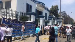 Trabajadores en protesta tomaron la Morgue Central de Lima