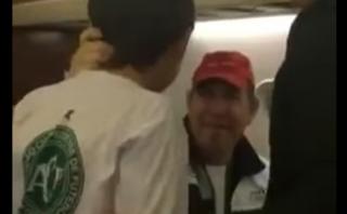 Chapecoense: El emotivo reencuentro de periodista con su hijo