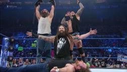 WWE SmackDown: Dean Ambrose fue masacrado por The Wyatt Family