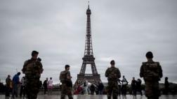 Francia: 91.000 patrullarán en Navidad para prevenir atentados