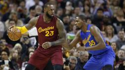 Cavaliers vencen 109-108 a Warriors en vibrante juego de NBA