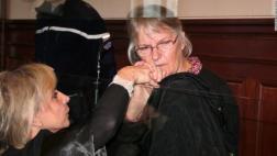 Francia: Hollande indulta a mujer maltratada que mató a esposo