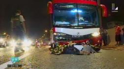 Panamericana Norte: motociclista y peatón murieron atropellados