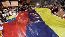 Aprueban norma de permiso temporal de permanencia a venezolanos