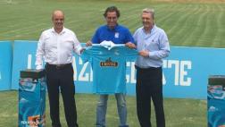 Chemo del Solar fue presentado como nuevo técnico de Cristal