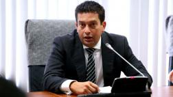 Constitución cita a Zavala para que explique decretos