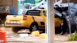 México: Vehículo arrolla a policías en protesta por gasolina