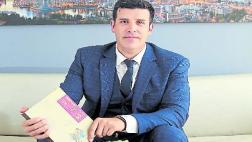 Empresarios chinos interesados en hoteles y ferrovías