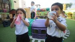 Sepa cómo prevenir un golpe de calor en niños menores de 5 años