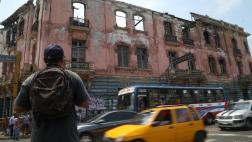 El Centro de Lima, patrimonio abandonado al polvo y las cenizas