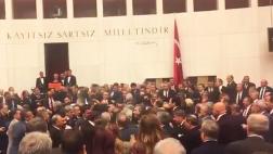 Turquía: Congresistas pelean a golpes en debate de reforma