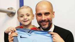 Pep Guardiola y su hermoso gesto con un niño enfermo de cáncer