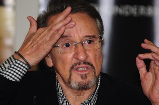 Villagrán desmiente retiro, seguirá interpretando a Kiko