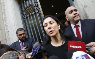 “Han dictado contra Nadine un impedimento de salida encubierto”