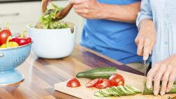 Nutrición: ¿Qué deben consumir las personas mayores de 50 años?