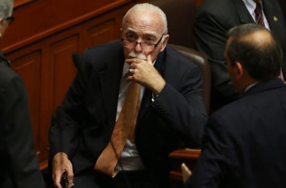 Tubino plantea mover a penales militares a miembros de FF.AA.