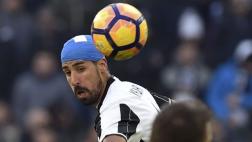 Sami Khedira utilizó extraño vendaje en partido de Serie A