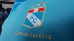 Sporting Cristal presentó su nueva camiseta para el 2017