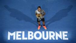 Jugar al ping-pong, la audaz táctica de Federer para la gloria