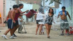 Trujillo: S/405 de multa por jugar carnavales de forma violenta