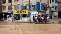 Desborde del Huaycoloro afectó comercios y casas en Av. Chimu
