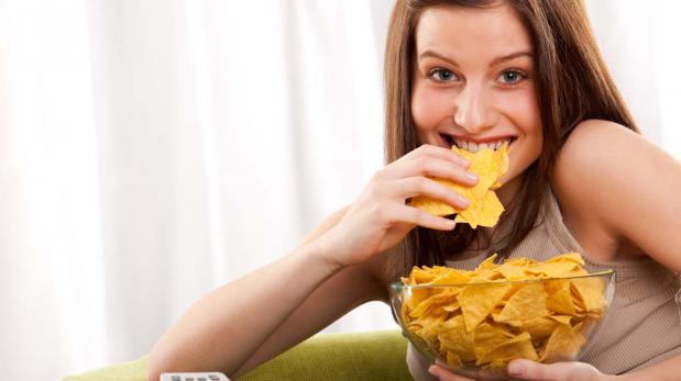 Por qué el sonido de gente comiendo puede molestarte en exceso