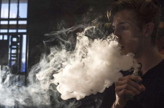 El tabaco cambia más los genes que el cigarro electrónico