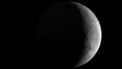 Encélado, la luna que podría tener condiciones para la vida